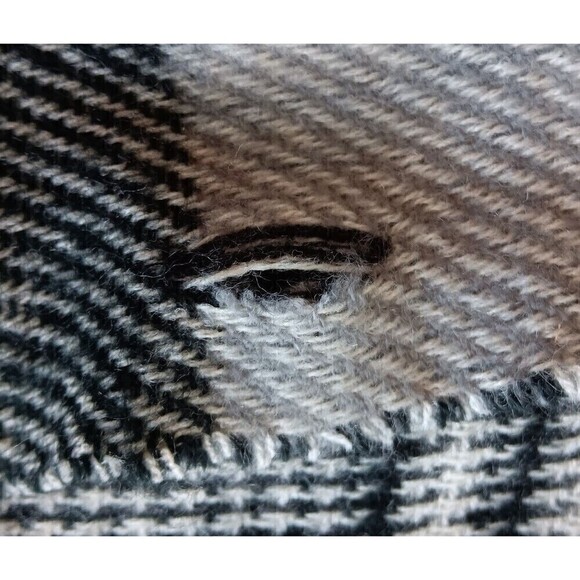 Demdaco Soft Black Gray Cream Plaid Scarf w/Buttons - Picture 7 of 9